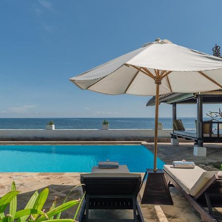 Gorgeous Beachfront Villa Lovina Banjar  المظهر الخارجي الصورة